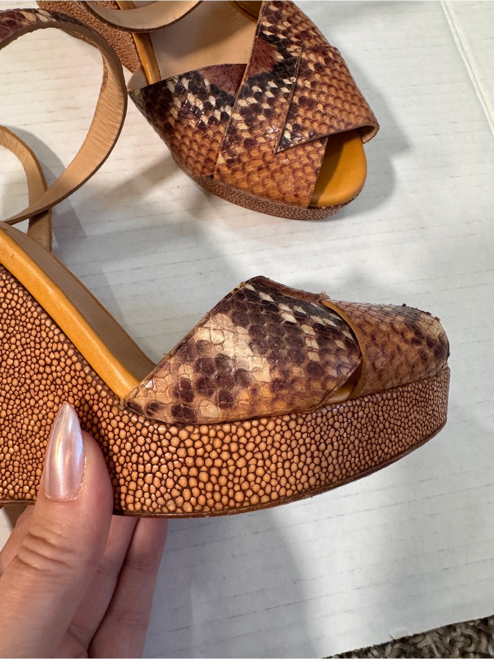 Longchamp Tan Brown Snake Print Leather Wedge Sandals Womans 6.5 Peep Toe Luxury - Picture 11 of 12